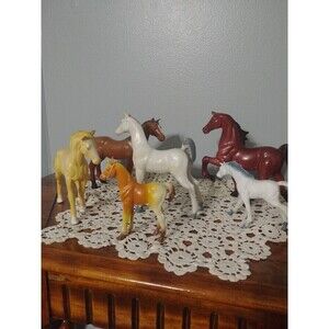 Vintage Imperial Toy Horses copyright 1975 lot